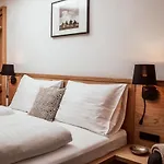 The Salt Townhouse Aparthotel