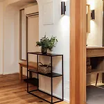 The Salt Townhouse Ξενοδοχείο με διαμερίσματα