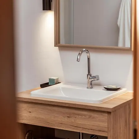 The Salt Townhouse 3* Халляйн