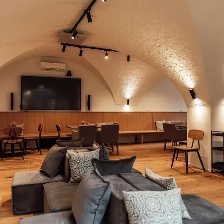 The Salt Townhouse Apartahotel