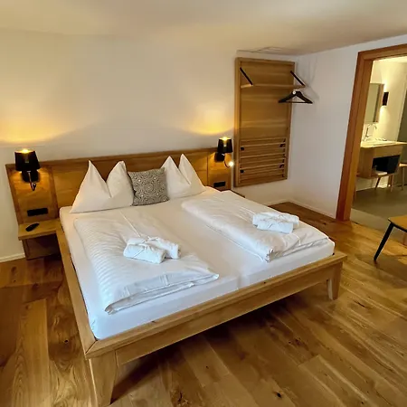 The Salt Townhouse 3* Халляйн