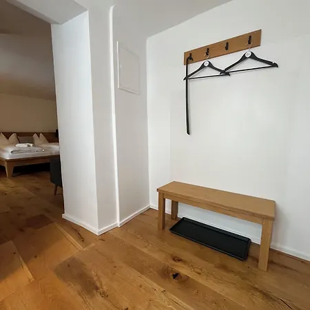 The Salt Townhouse 3* 할레인