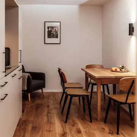 Apartahotel The Salt Townhouse Hallein