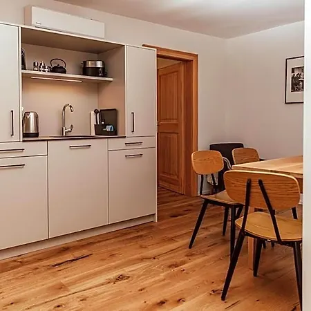 The Salt Townhouse 3*