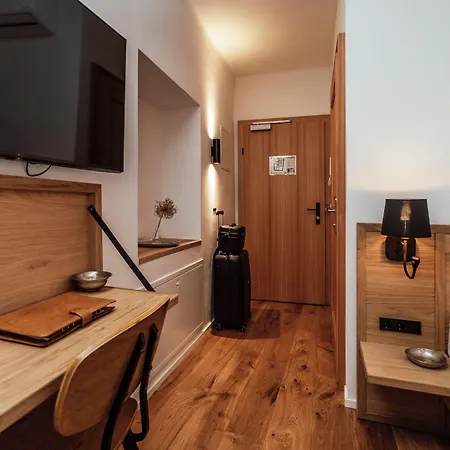 The Salt Townhouse 아파트호텔